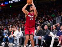 IM电竞博彩-老鹰新赛季表现出色，挑战强队地位