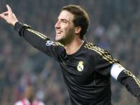 IM电竞-从安塔利亚到阿灵顿，美国足球的生死战启示与富安健洋的2026预言