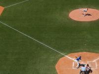 IM电竞注册-跨界逆袭，从灰熊绝地反击到英格拉姆赛道称王—论竞技体育的接管时刻