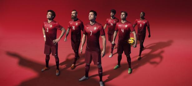 IM竞技体育平台-从戴维斯杯绝境翻盘到温网加冕，德约科维奇如何用韧性刷新历史纪录