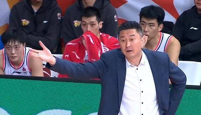 上海绿地极限逆转,客场-击败辽足 上海绿地极限逆转,客场-击败辽足