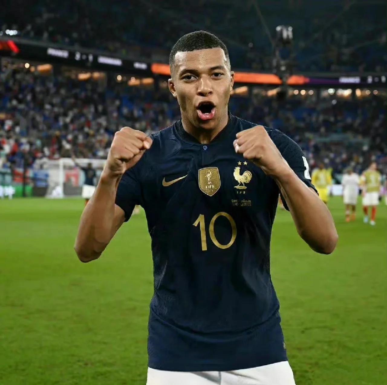 法国传奇球员在比赛中展现出强大实力 法国传奇球员在比赛中展现出强大实力