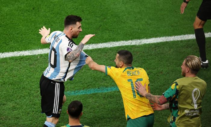 荷兰一球赢球东道主俄罗斯,西班牙不敌挪威遗憾出局的简单介绍 荷兰一球赢球东道主俄罗斯,西班牙不敌挪威遗憾出局的简单介绍