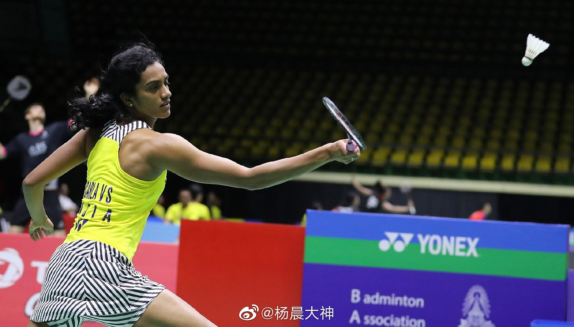 英格兰羽毛球队逆转丹麦羽毛球队,辛杜关键制胜的简单介绍 英格兰羽毛球队逆转丹麦羽毛球队,辛杜关键制胜的简单介绍