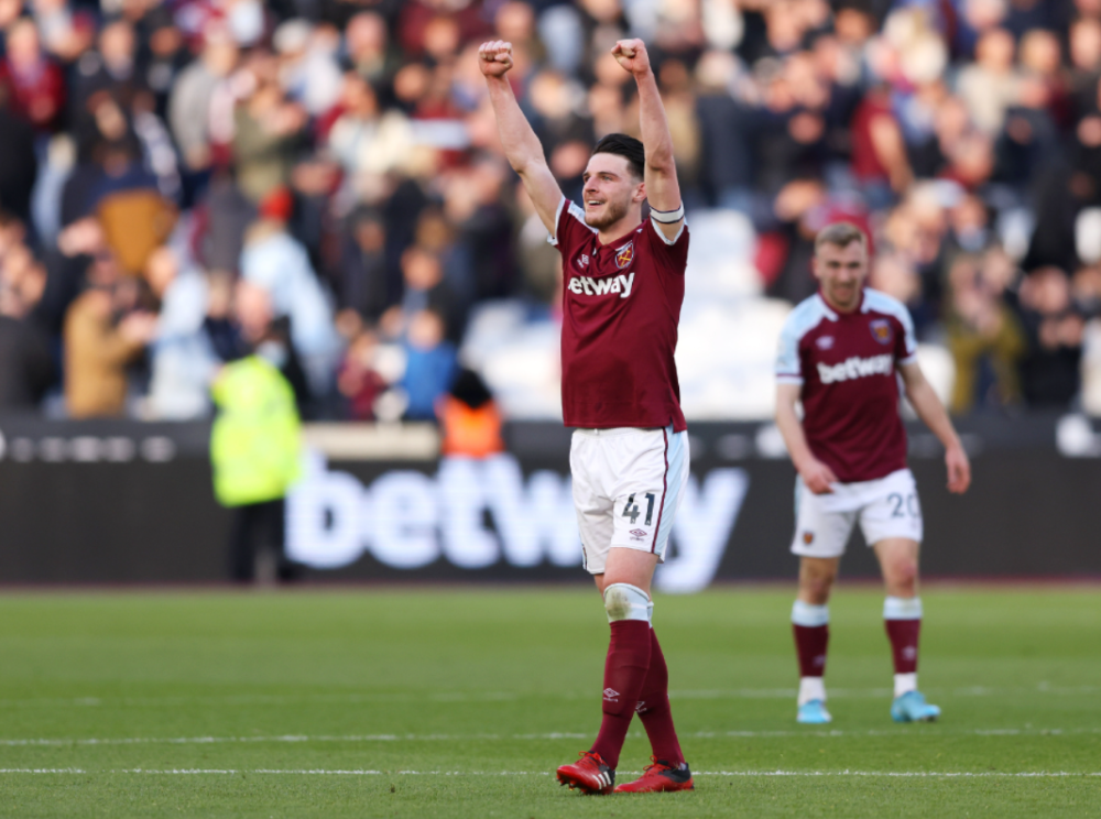 埃瓦尔客场艰难取胜，士气大振！的简单介绍