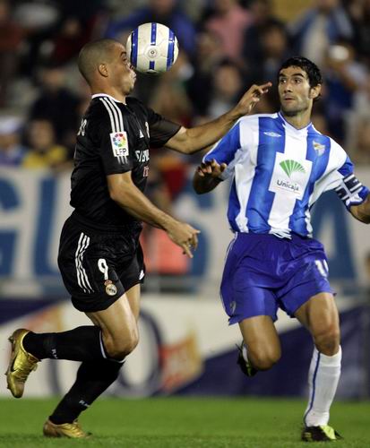 包含马拉加主场大胜，提前锁定胜局的词条