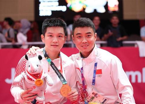 包含英国乒乓球队完胜波兰乒乓球队，王皓制霸全场的词条