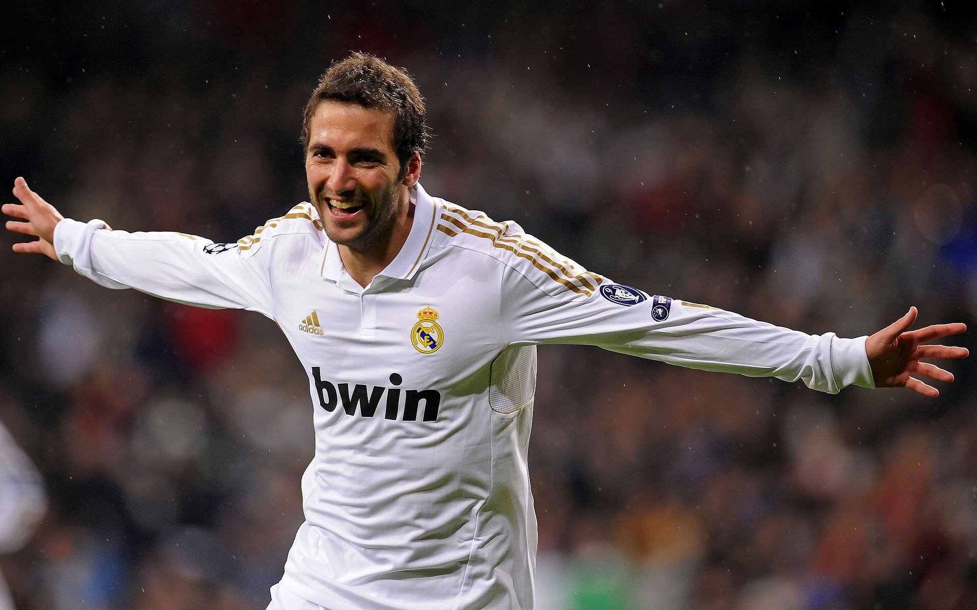 东方铁骑正面击溃巴斯克雄狮，阿克连续得分拉开差距，日本足球的战术革命