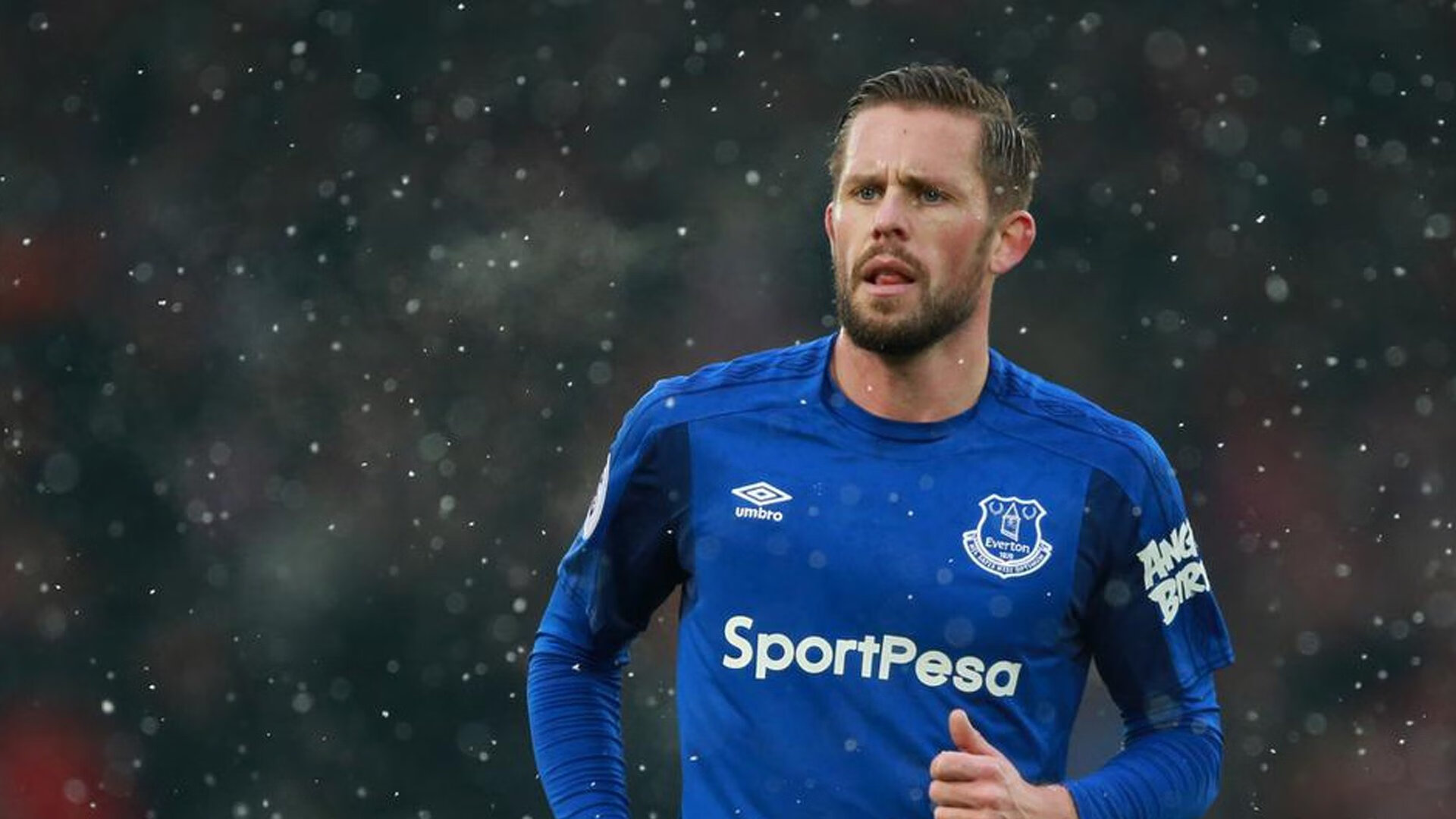 当广厦遇上猛龙，利拉德的存在感如何定义一场跨越时空的篮球对话