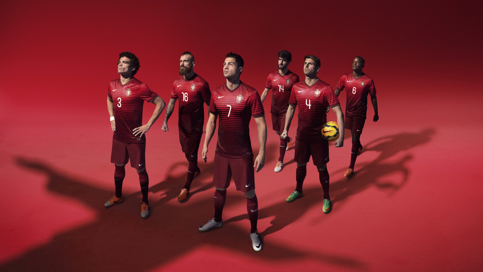 从戴维斯杯绝境翻盘到温网加冕，德约科维奇如何用韧性刷新历史纪录