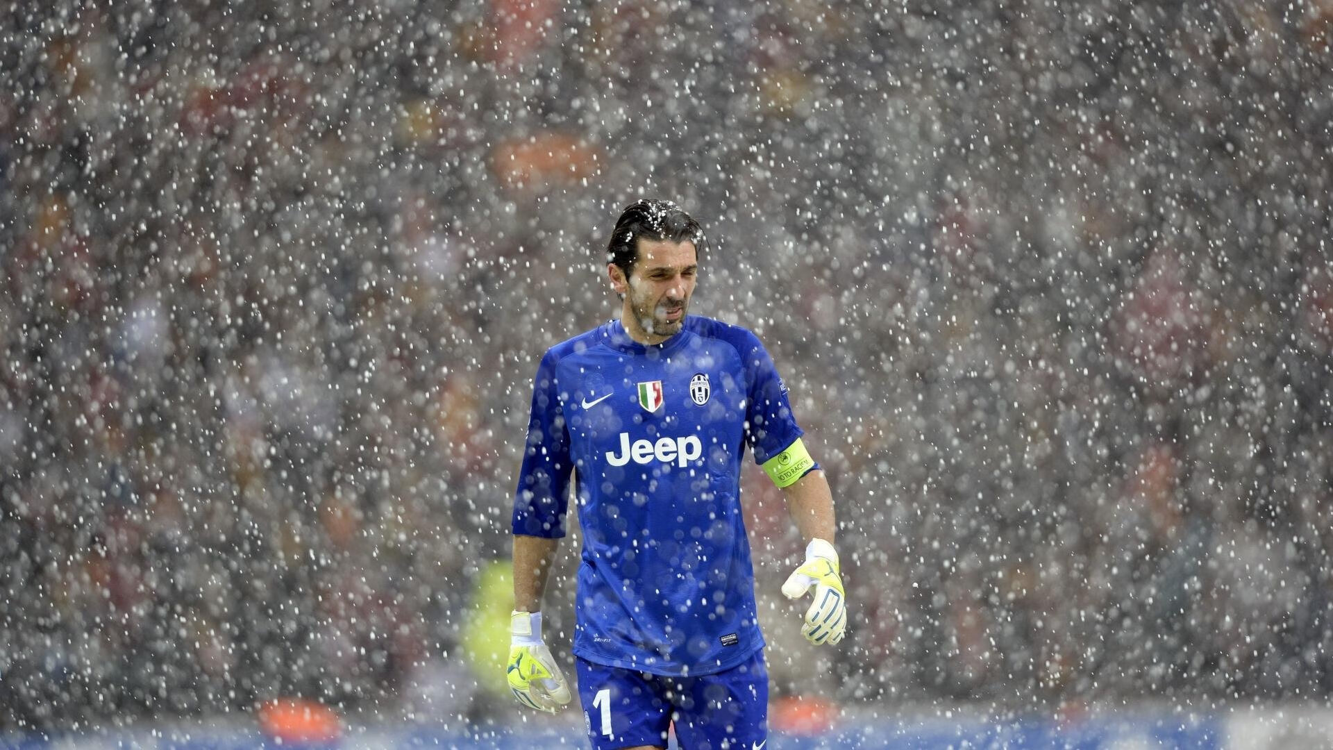 奥亚尔萨瓦尔一锤定音，塞维利亚险胜哥伦比亚点燃欧洲之夜